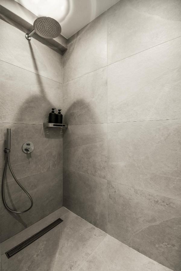 Luxury Downtown Apartment C2 Salonicco Esterno foto