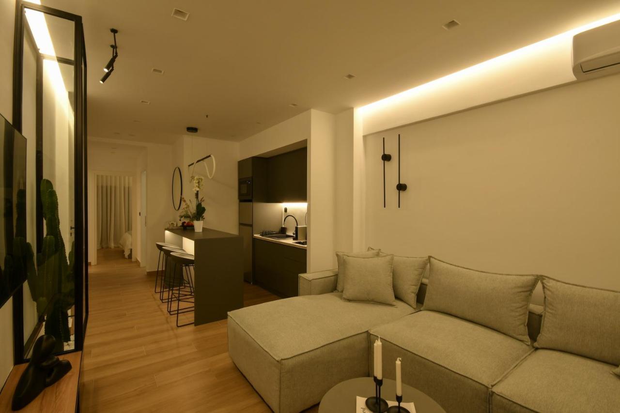 Luxury Downtown Apartment C2 Salonicco Esterno foto