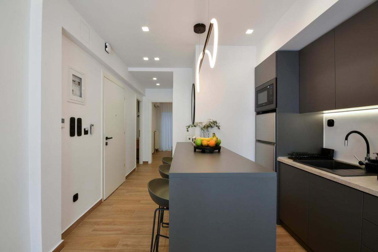 Luxury Downtown Apartment C2 Salonicco Esterno foto